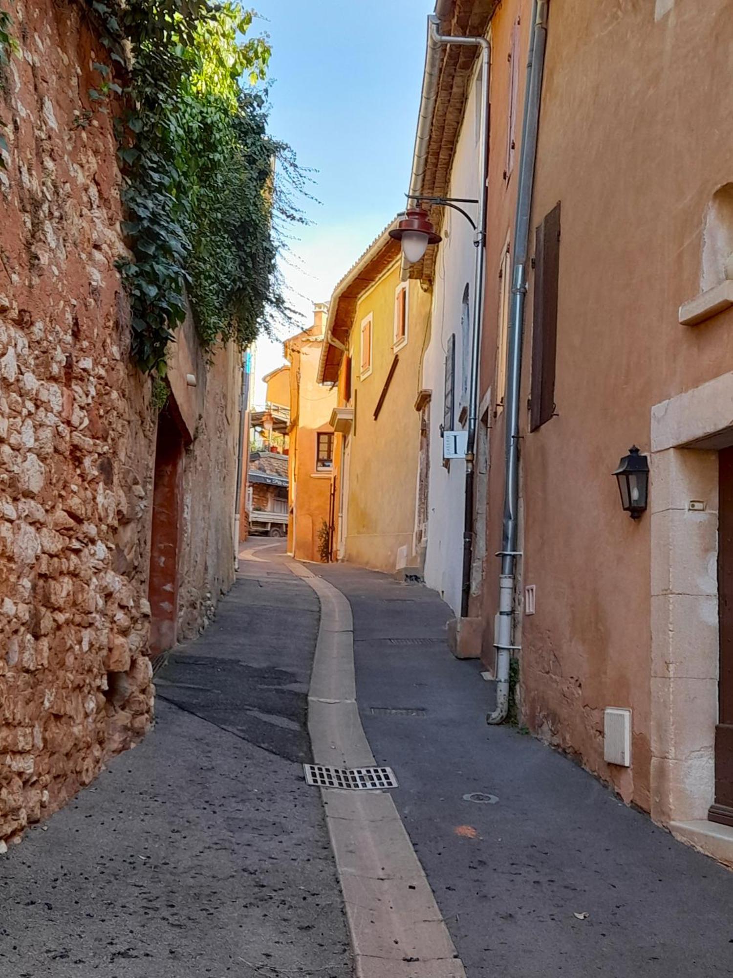 La Cachette Centre Village Roussillon en Isere Екстериор снимка