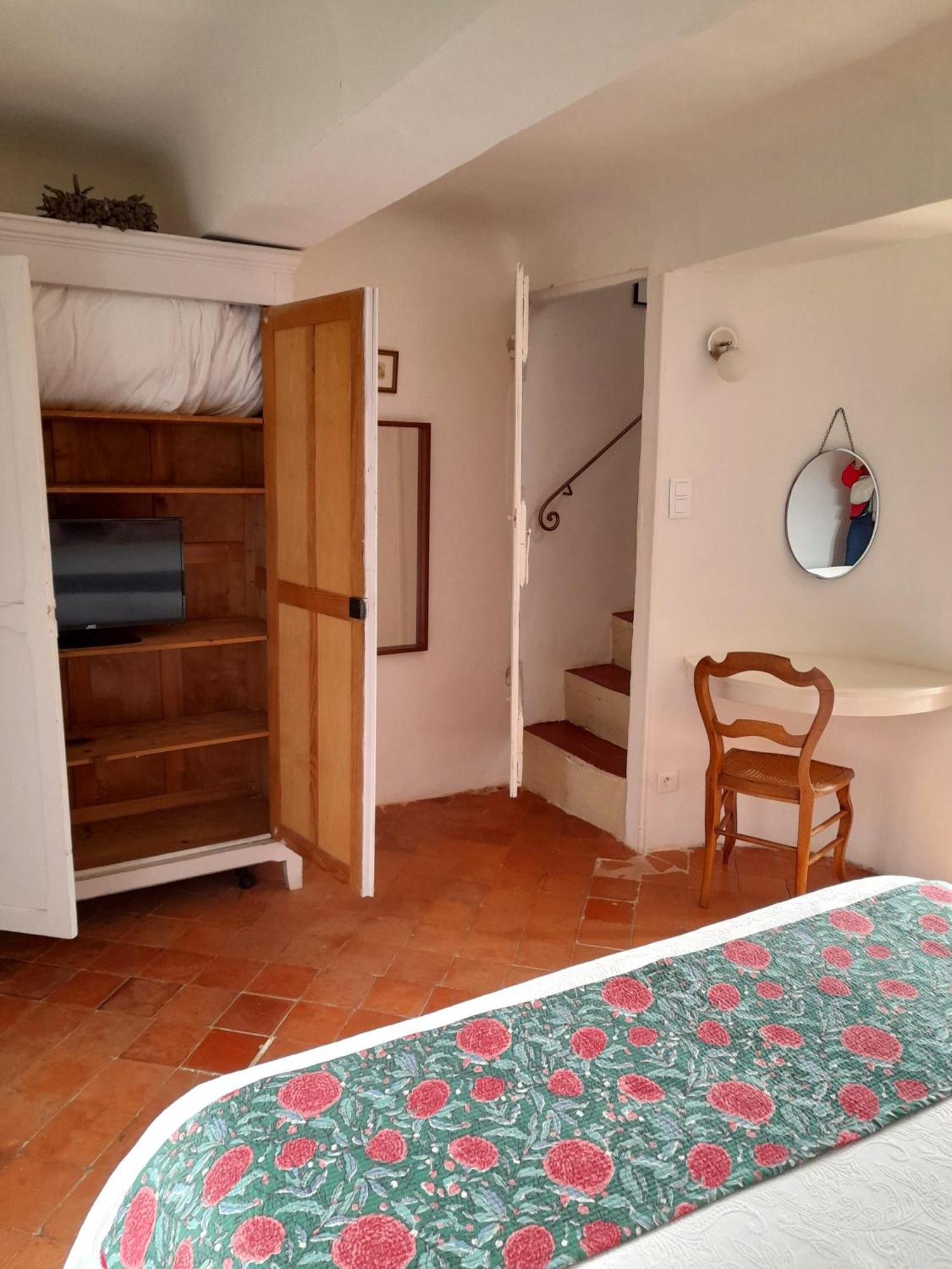 La Cachette Centre Village Roussillon en Isere Екстериор снимка
